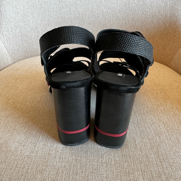 Zinda Sporty Slingback Sandals. Made in Spain. Size 36 EU. - Picture 9 of 11